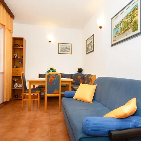 Vrsek Apartment *