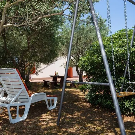 Apartament Vrsek Vrbnik (Primorje-Gorski Kotar)