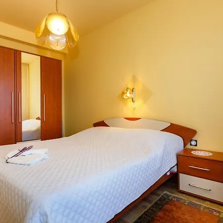 Vrsek Vrbnik (Primorje-Gorski Kotar)