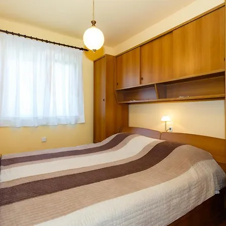 Apartament Vrsek Vrbnik (Primorje-Gorski Kotar)