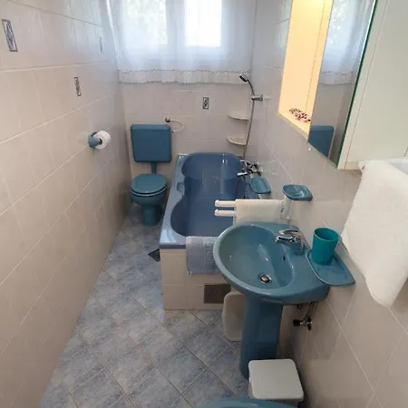 Vrsek Apartamento Vrbnik (Primorje-Gorski Kotar)