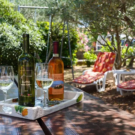 Vrsek Vrbnik (Primorje-Gorski Kotar)